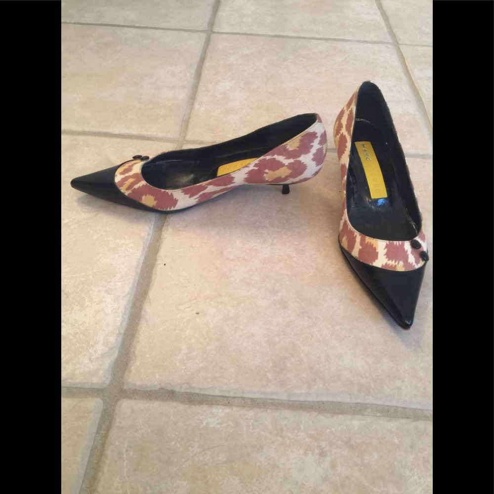 Marc Jacobs leopard kitten heel